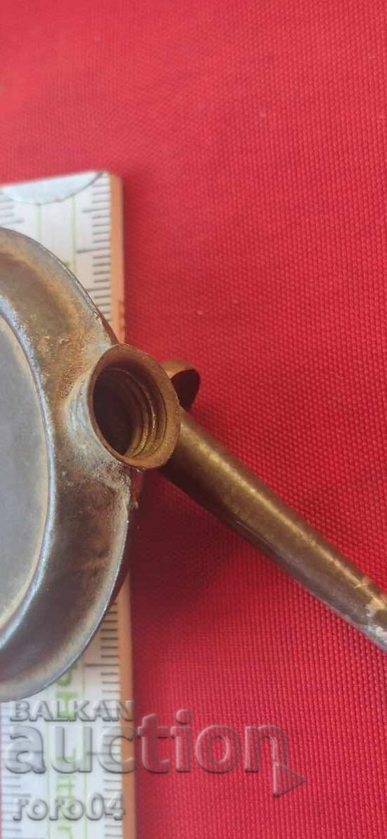 UNTIERNIȚĂ - CUTIE DE CONSERVE - 6 UNTIERNIȚĂ - CUTIE DE CONSERVE - 6