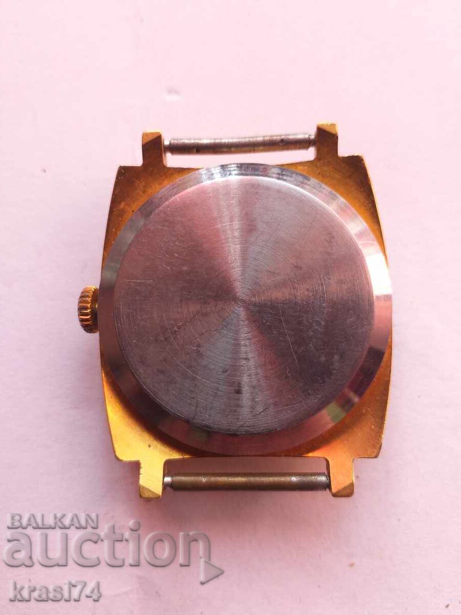 Позлатен часовник с цена € 28.12 | 55.00 лв.