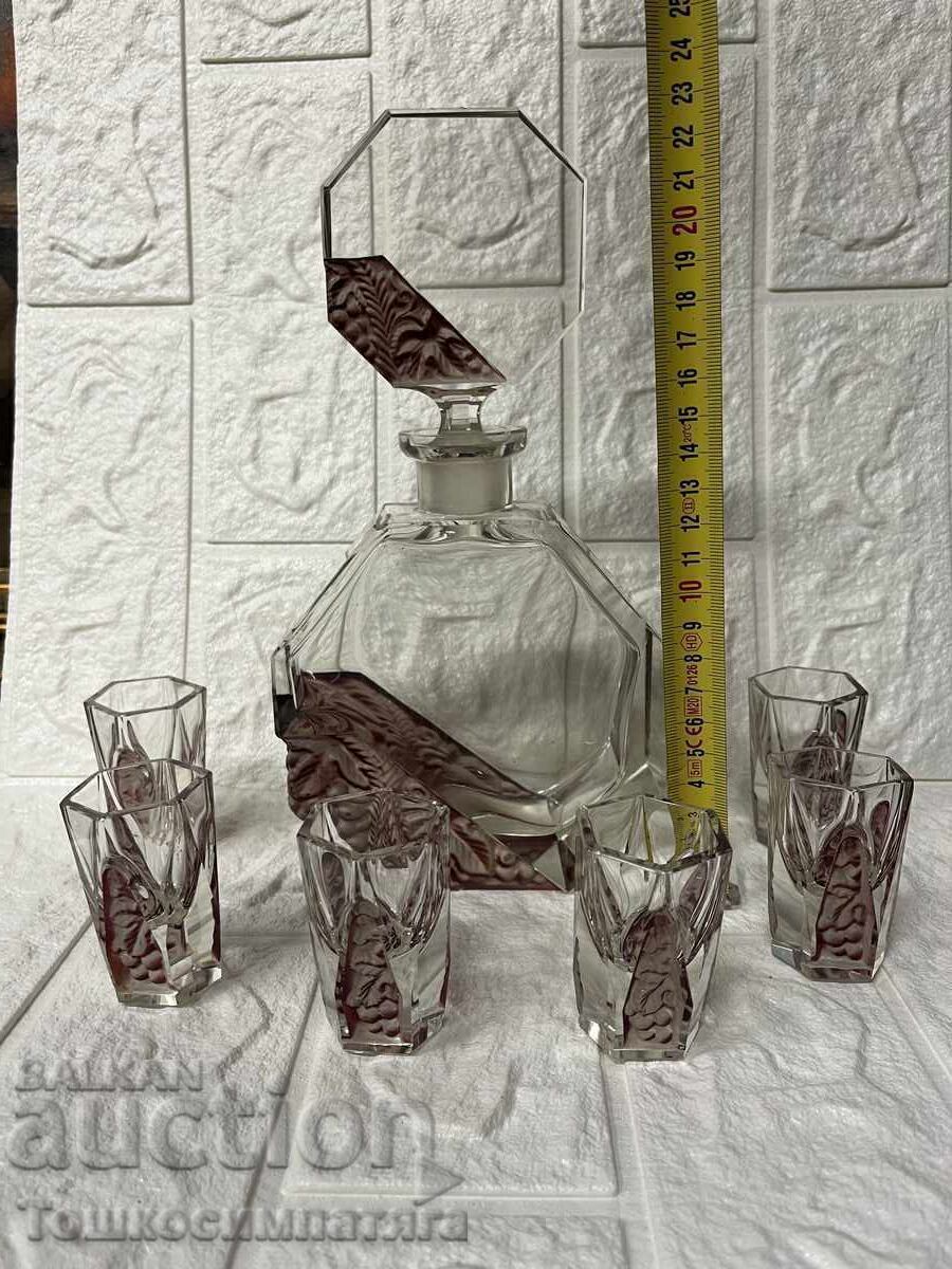 Carafa vintage cu șase pahare pentru shot, Boemia, Cehoslovacia cu preț € 80.00 | 156.47 BGN