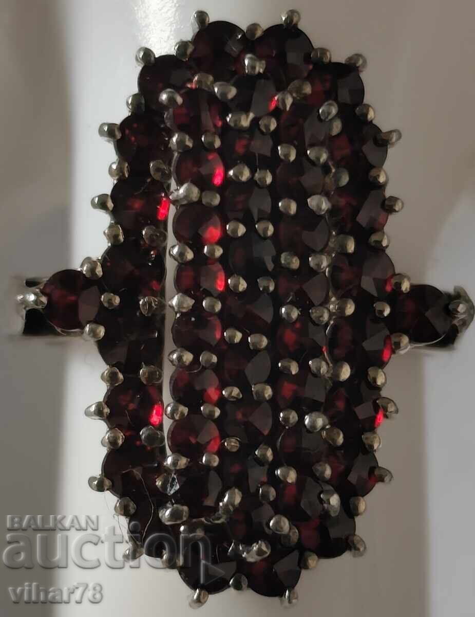 STAR LADIES SILVER RING WITH GARNETS with price € 219.99 | 430.26 BGN