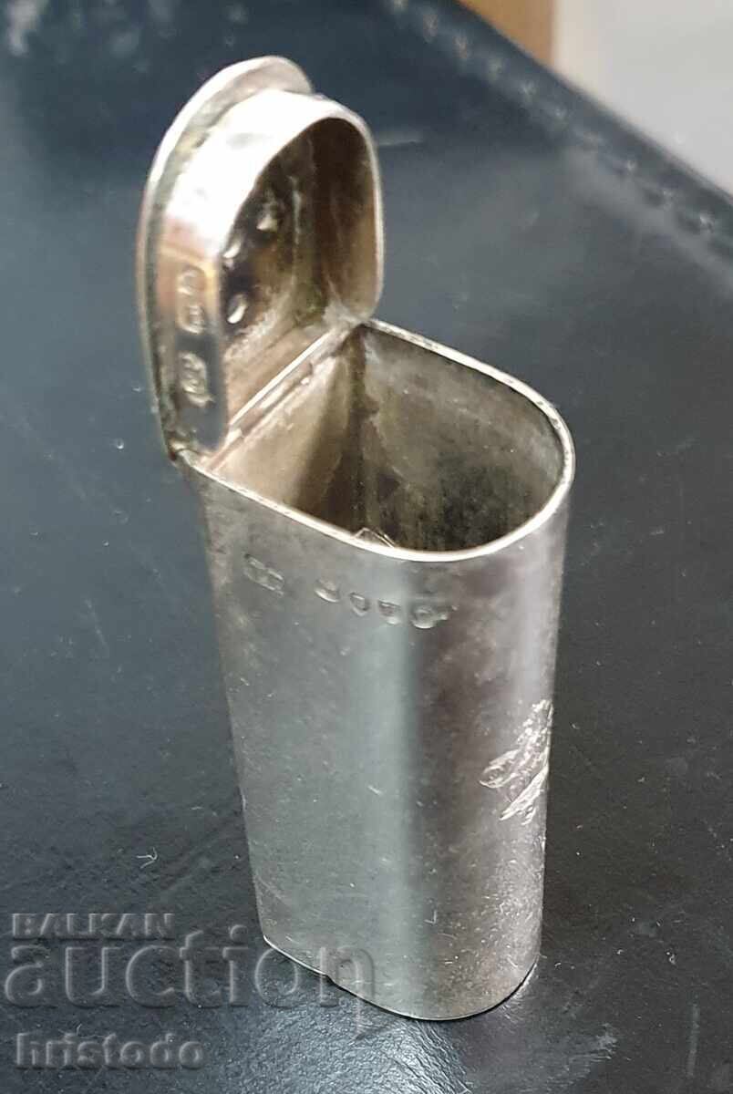 Μοναδικό. Αγγλικό ασημένιο κουτί για βδέλλες 1883 με τιμή € 120.15 | 234.99 BGN Μοναδικό. Αγγλικό ασημένιο κουτί για βδέλλες 1883 με τιμή € 120.15 | 234.99 BGN