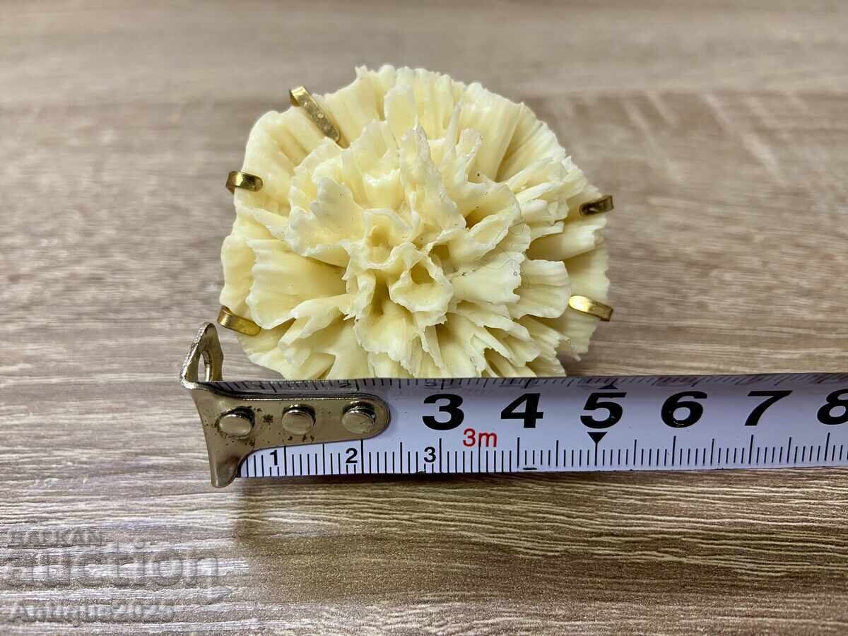 Oversized ring with a large carnation flower, metal, size 16 - 5