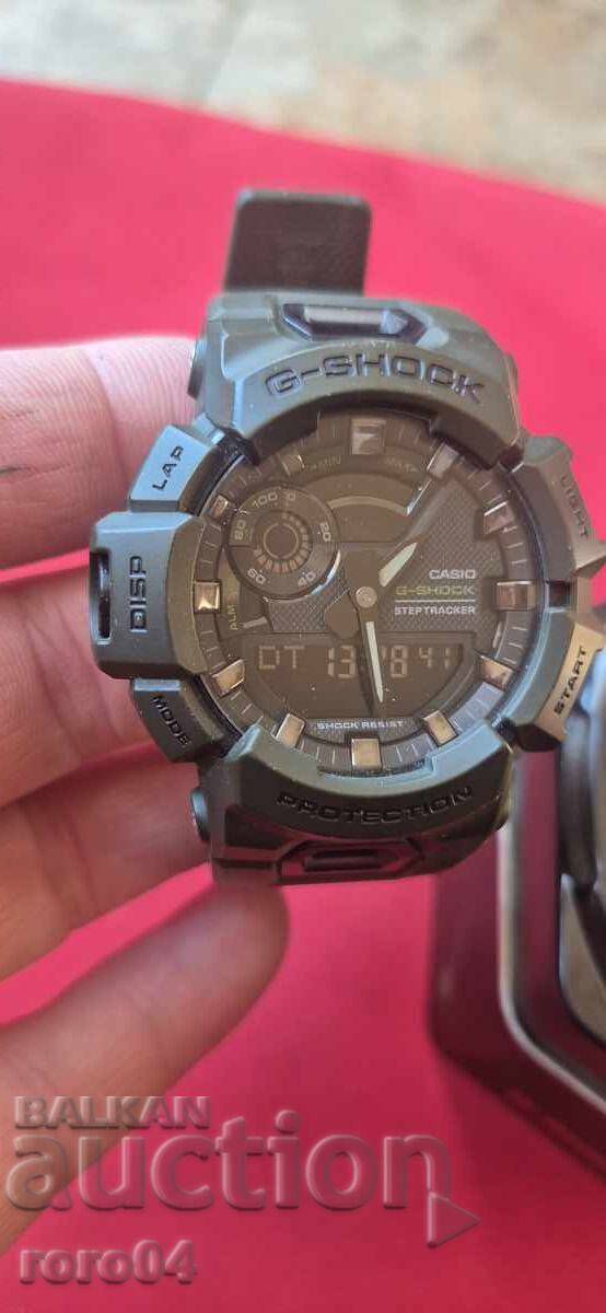 CASIO - CASIO G-SHOCK - STEPTRACKER cu preț € 60.33 | 118.00 BGN