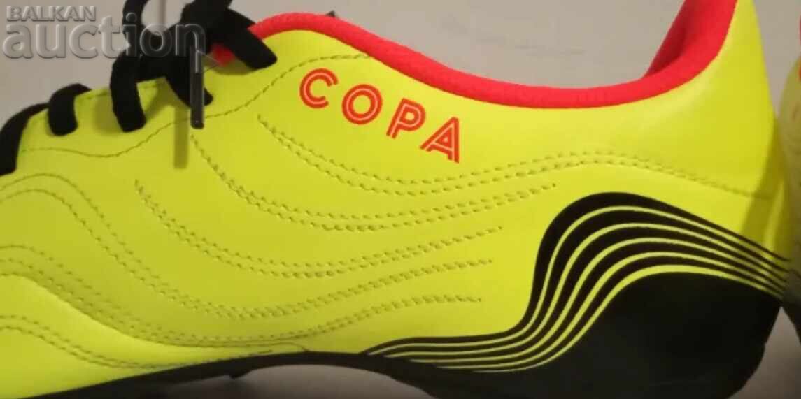 Футболни обувки Adidas Copa с цена € 24.54 | 48.00 лв.