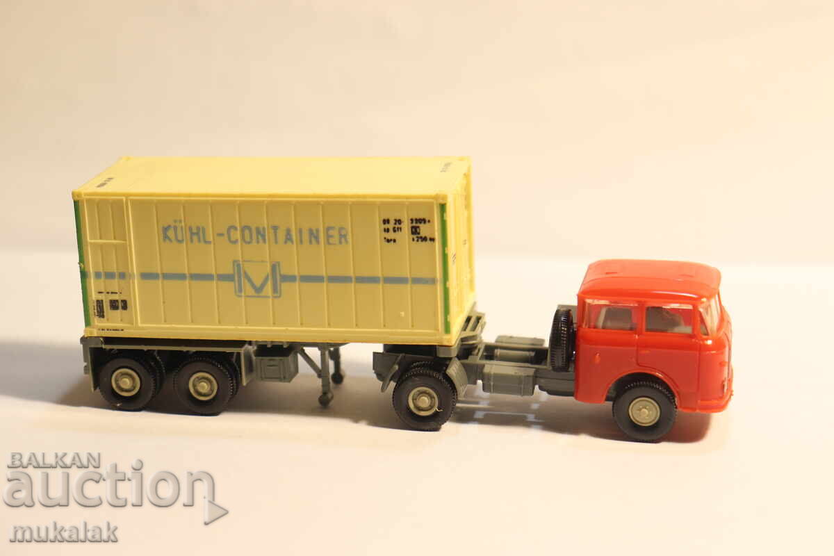 Licitație PREFO H0 1/87 SKODA MADARA MODEL MAȘINĂ CAMION