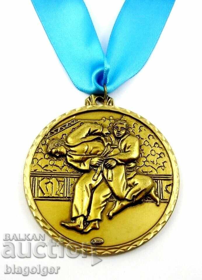 Международен турнир по джудо за ветерани -Награден медал с цена € 16.36 | 32.00 лв.
