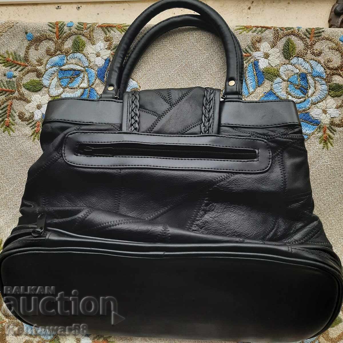 Δημοπρασία Γυναικεία δερμάτινη τσάντα "KANGAROO" - καινούργια