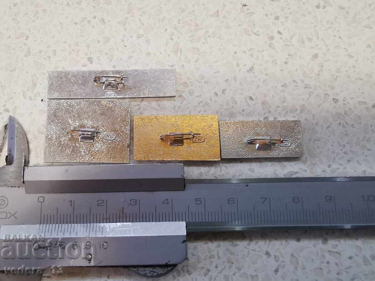 Auction  LOT OF BADGES