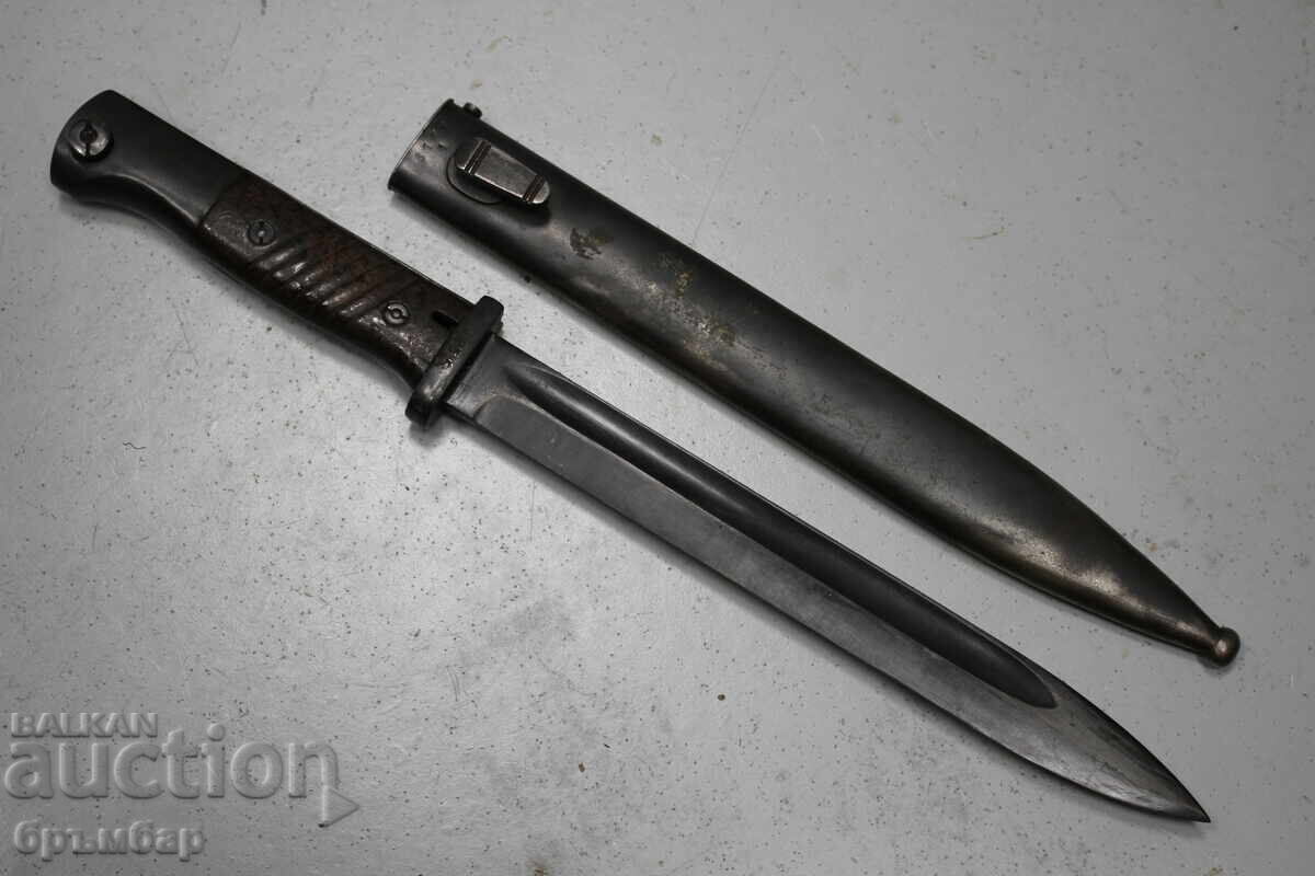 Γερμανική ξιφολόγχη για τυφέκιο Mauser K98. Βακελίτινες λαβές