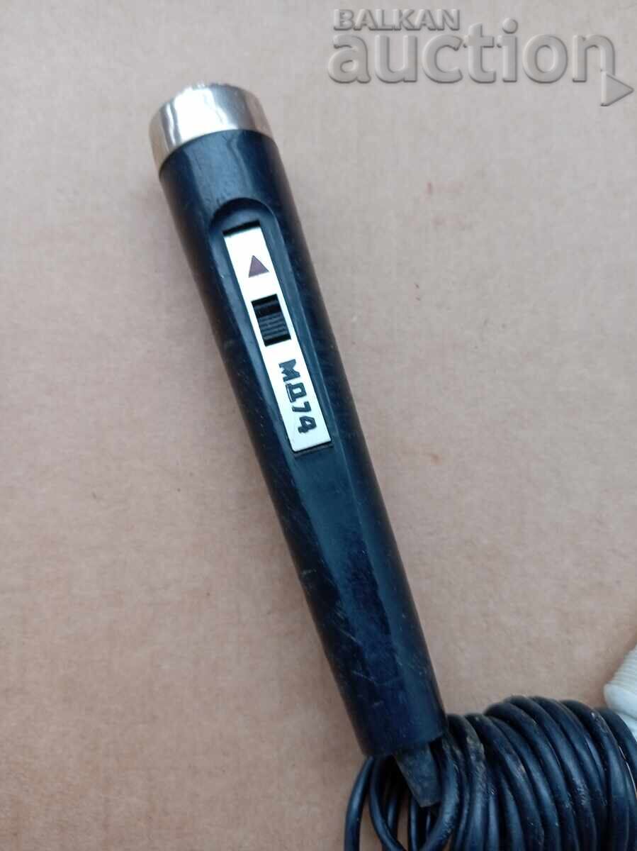 Аукцион ретро винтидж микрофон МД74 made in Bulgeria 70те Аукцион ретро винтидж микрофон МД74 made in Bulgeria 70те