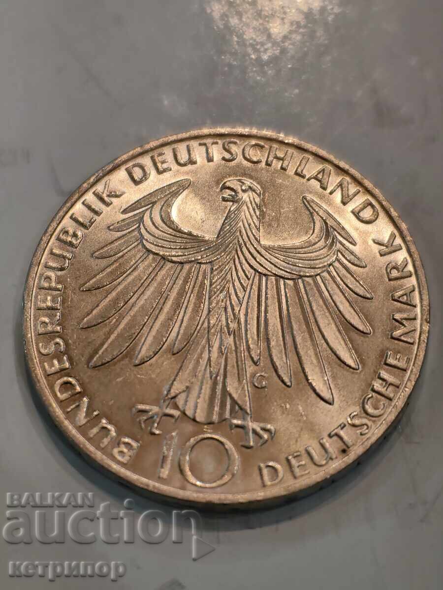 10 timbre Germania 1972 G argint cu preț € 28.00 | 54.76 BGN