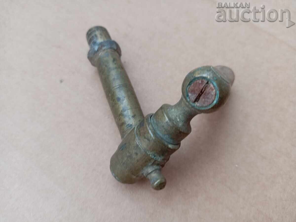 старинен бронзов кран кранче с цена € 10.74 | 21.01 лв.