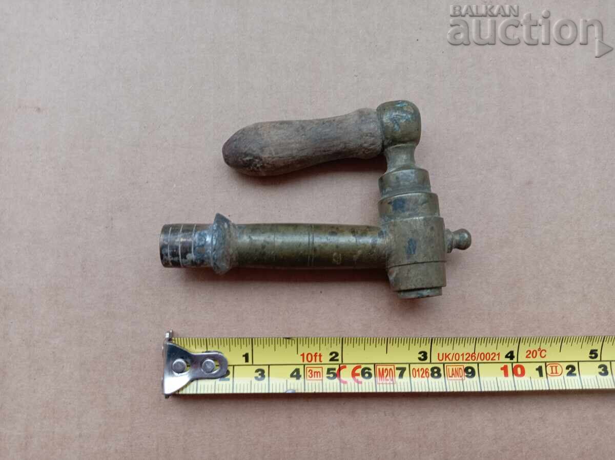 старинен бронзов кран кранче