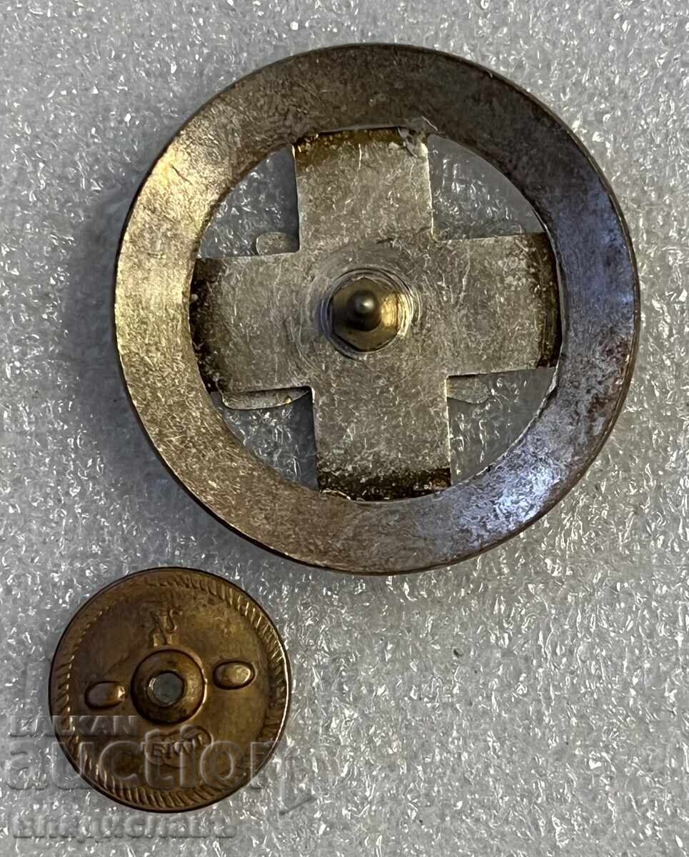 30 ani SALVATOR MONTAN BT·S BCHK fără zgârieturi pe spate! cu preț € 230.08 | 450.00 BGN