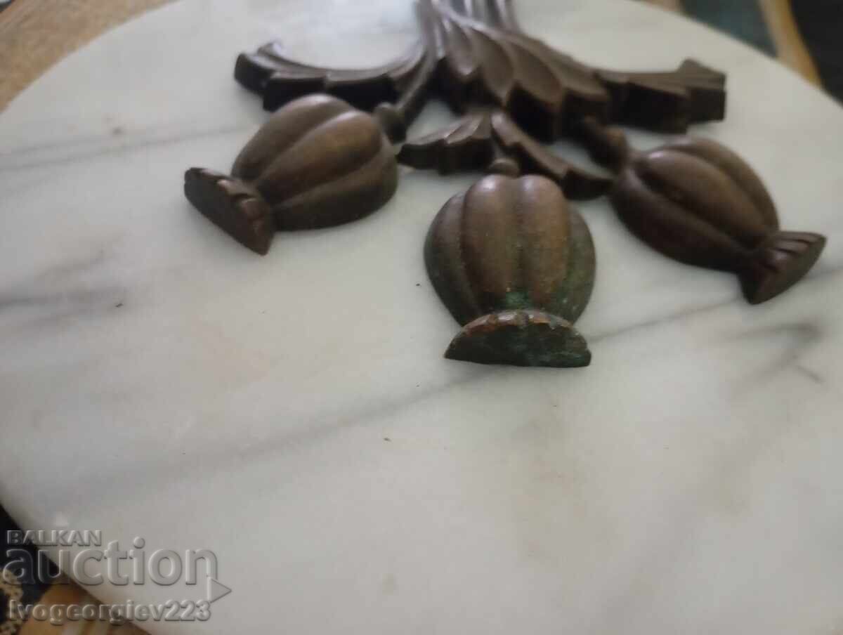 Licitație Aplicație barocă - lalele