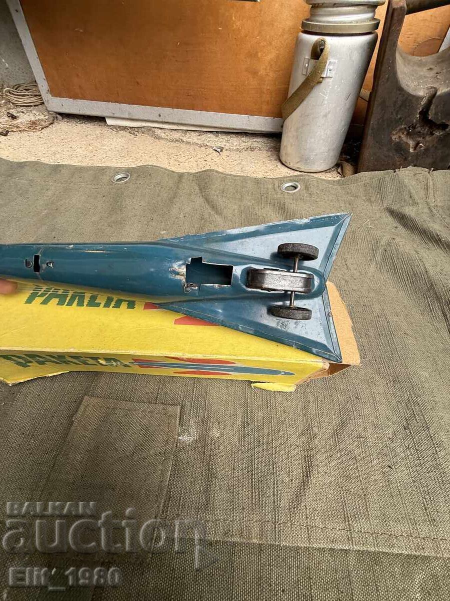 Auction Soviet tin toy Auction Soviet tin toy