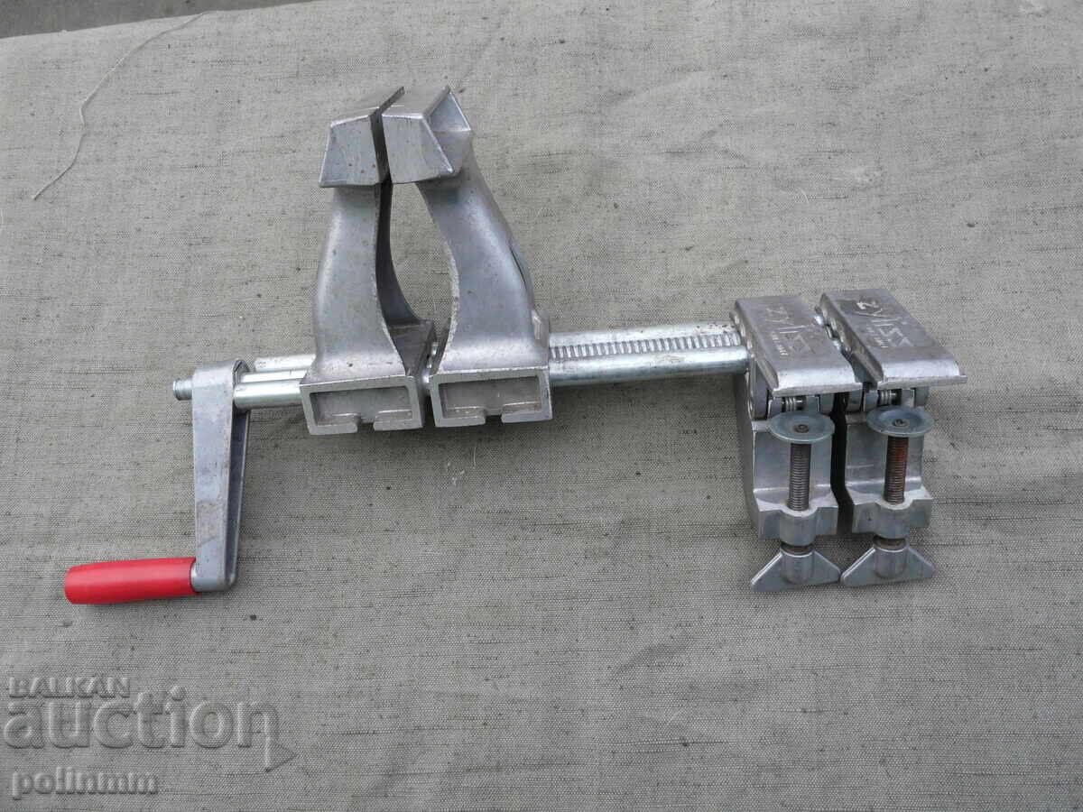 Швейцарско алуминиево дърводелско менгеме