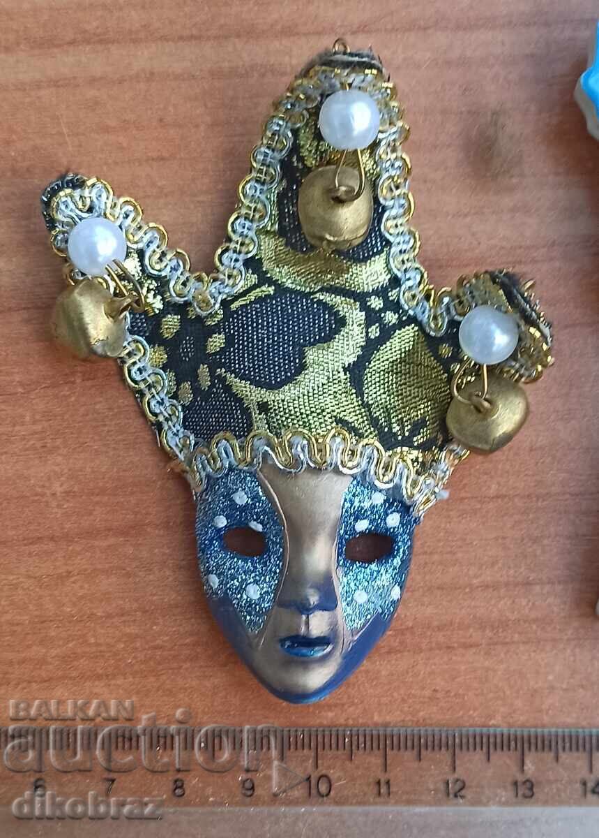 Refrigerator magnet souvenir Mask from Venice - from a penny Refrigerator magnet souvenir Mask from Venice - from a penny