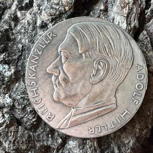 Delivery of Selling German medals. Not silver. Price: 15 euros each