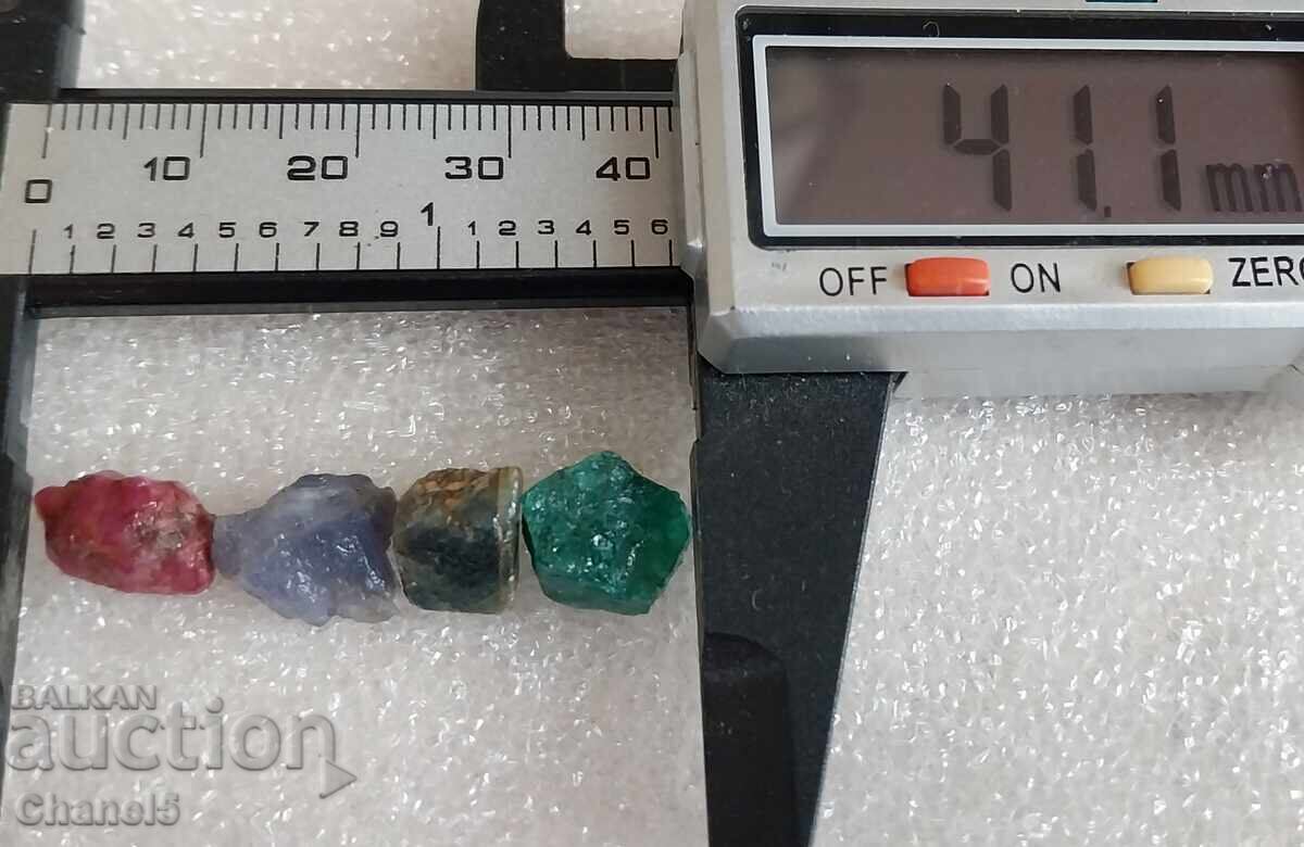 ЕСТЕСТВЕНИ РУБИН, САПФИР, СМАРАГД И ТАНЗАНИТ- 22.40 кт (326) - 6