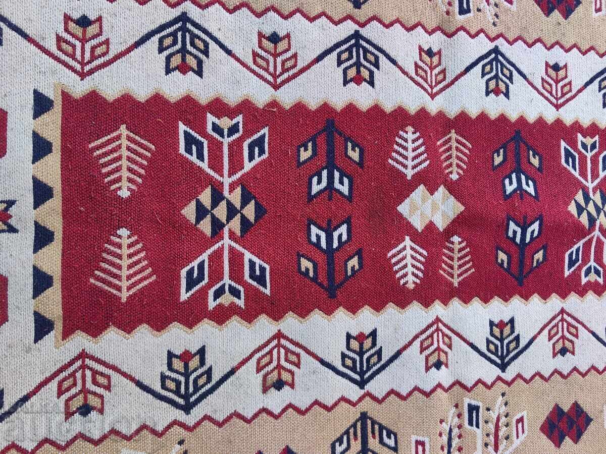 COVOR VECHI FRUMOS SĂNĂTOS DE CĂRĂRUȘĂ TREBUIE SPĂLAT - 5