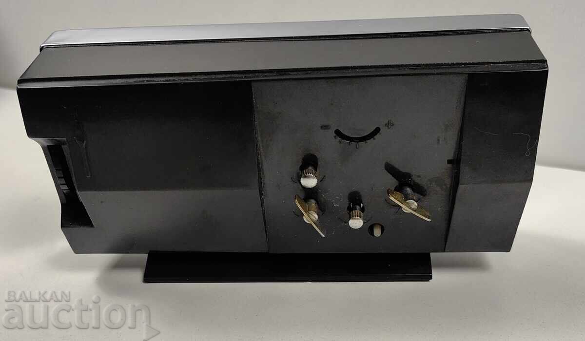 Delivery of Social Chinese Alarm Clock Desk Clock Calendar Thermometer