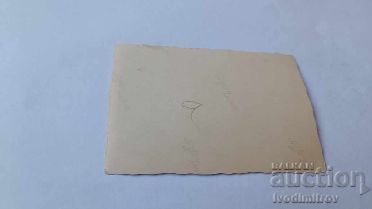 Φωτογραφία Άνδρες και γυναίκες με μαγιό σε ρυάκι με τιμή 1.65 BGN | € 0.84