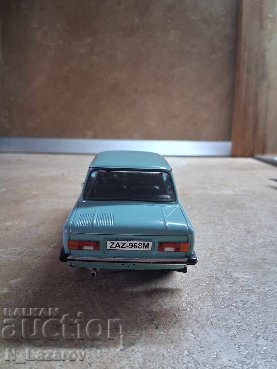 Auction  ZAZ-968M Zaporozhets car 1/24