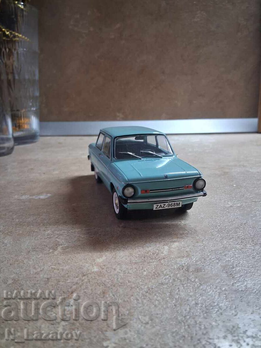 Delivery of ZAZ-968M Zaporozhets car 1/24