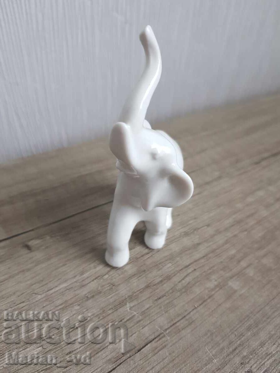 Πορσελάνινο ελεφαντάκι της γερμανικής εταιρείας Gräfenthal με τιμή € 15.34 | 30.00 BGN