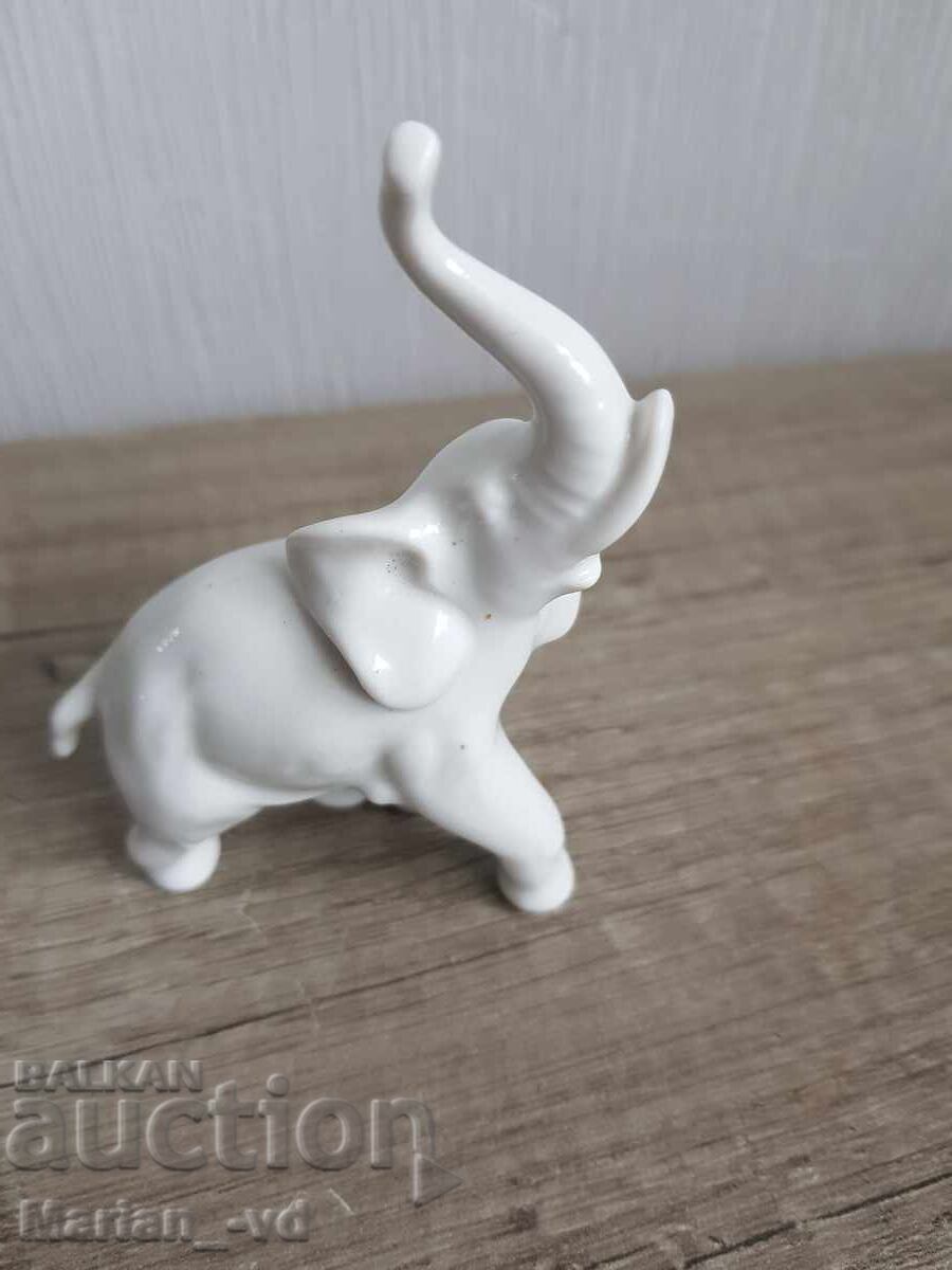 Πορσελάνινο ελεφαντάκι της γερμανικής εταιρείας Gräfenthal