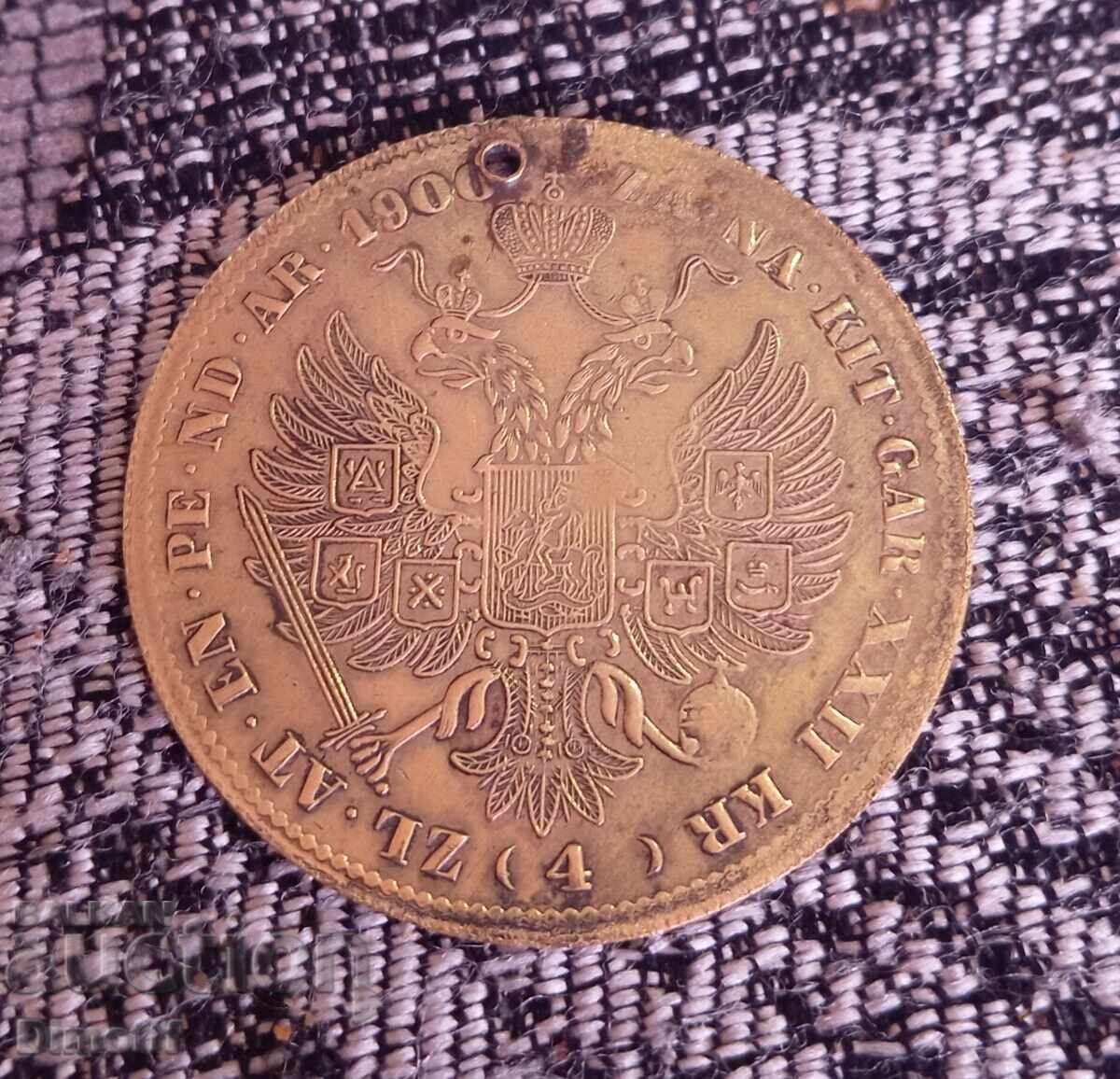 Auction  Alexander Jewelry Box