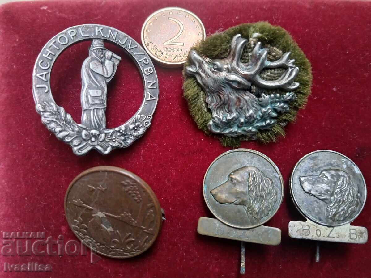 Old hunting badges, the first one is silver Old hunting badges, the first one is silver