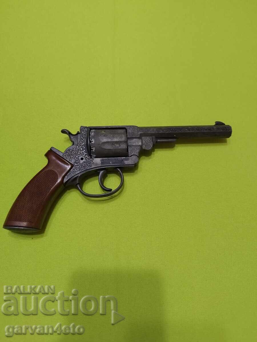 Livrarea Capsule pistol