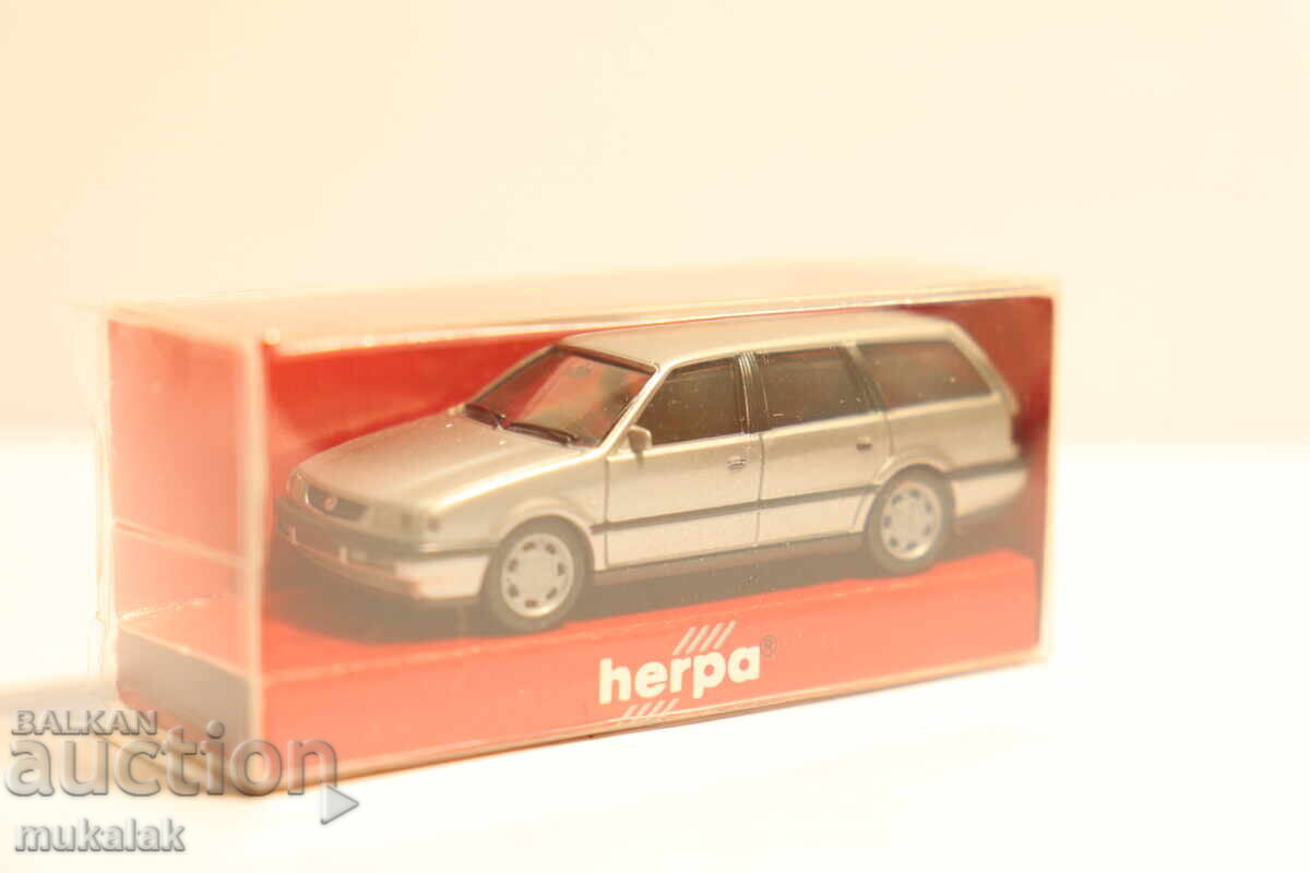 Licitație HERPA H0 1/87 VW PASSAT CĂRUȚĂ CAMION MODEL