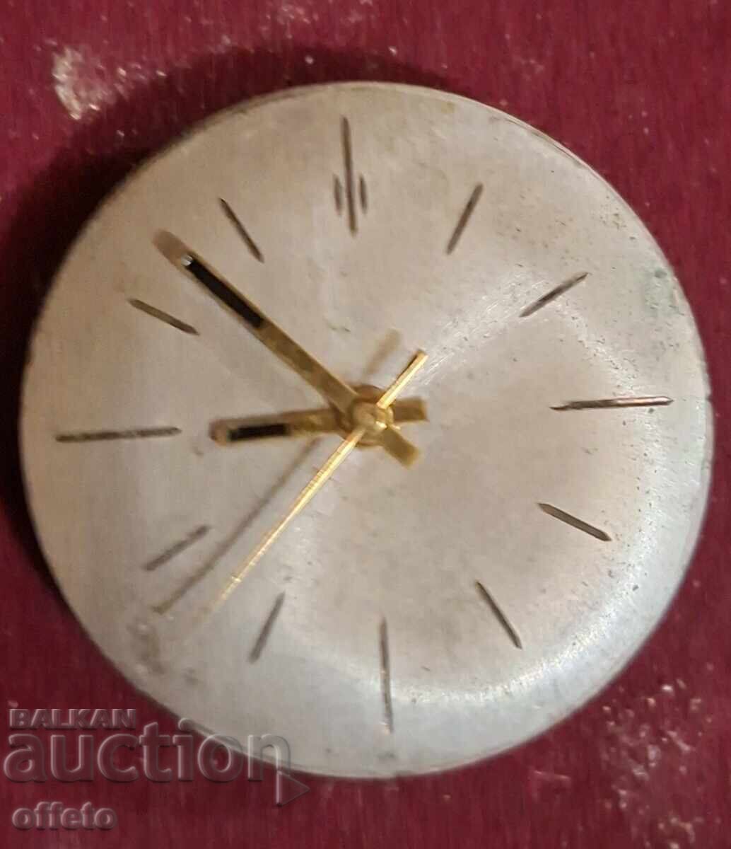 МЕХАНИЗЪМ с цена € 1.50 | 2.93 лв.