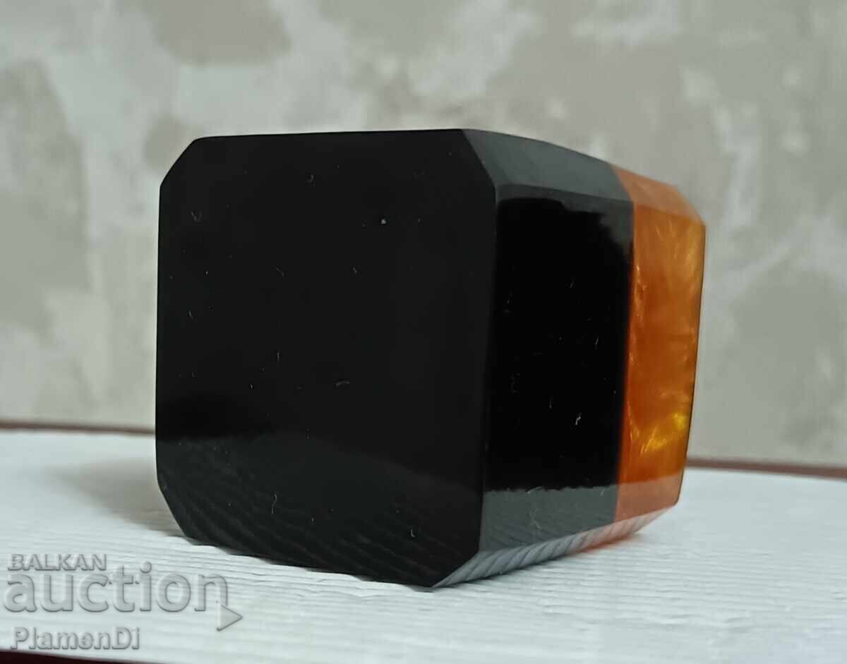 Delivery of Vintage Pencil Holder by Katalin, Bakelite Delivery of Vintage Pencil Holder by Katalin, Bakelite