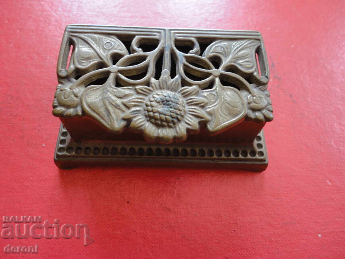 Auction  Incredible Openwork Bronze Box