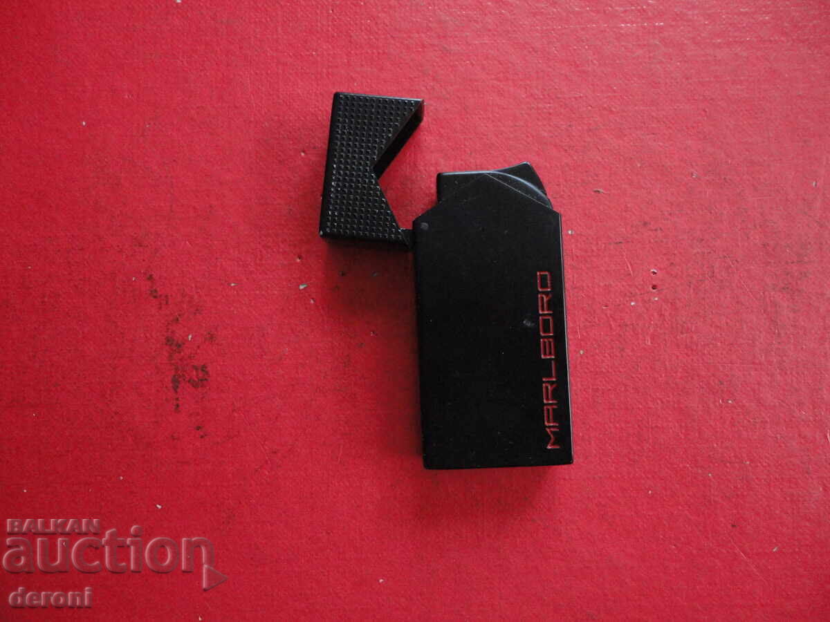 Licitație Brichetă Marlboro 1