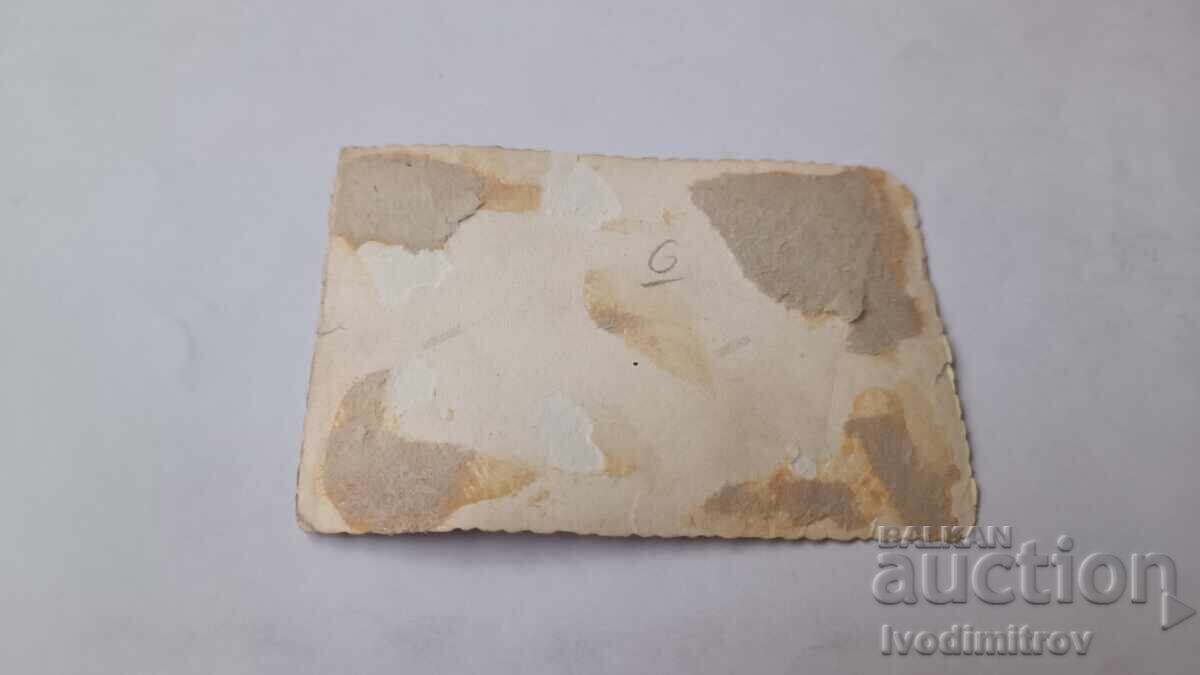 Снимка Момче с ретро велосипед с цена € 0.95 | 1.86 лв. Снимка Момче с ретро велосипед с цена € 0.95 | 1.86 лв.