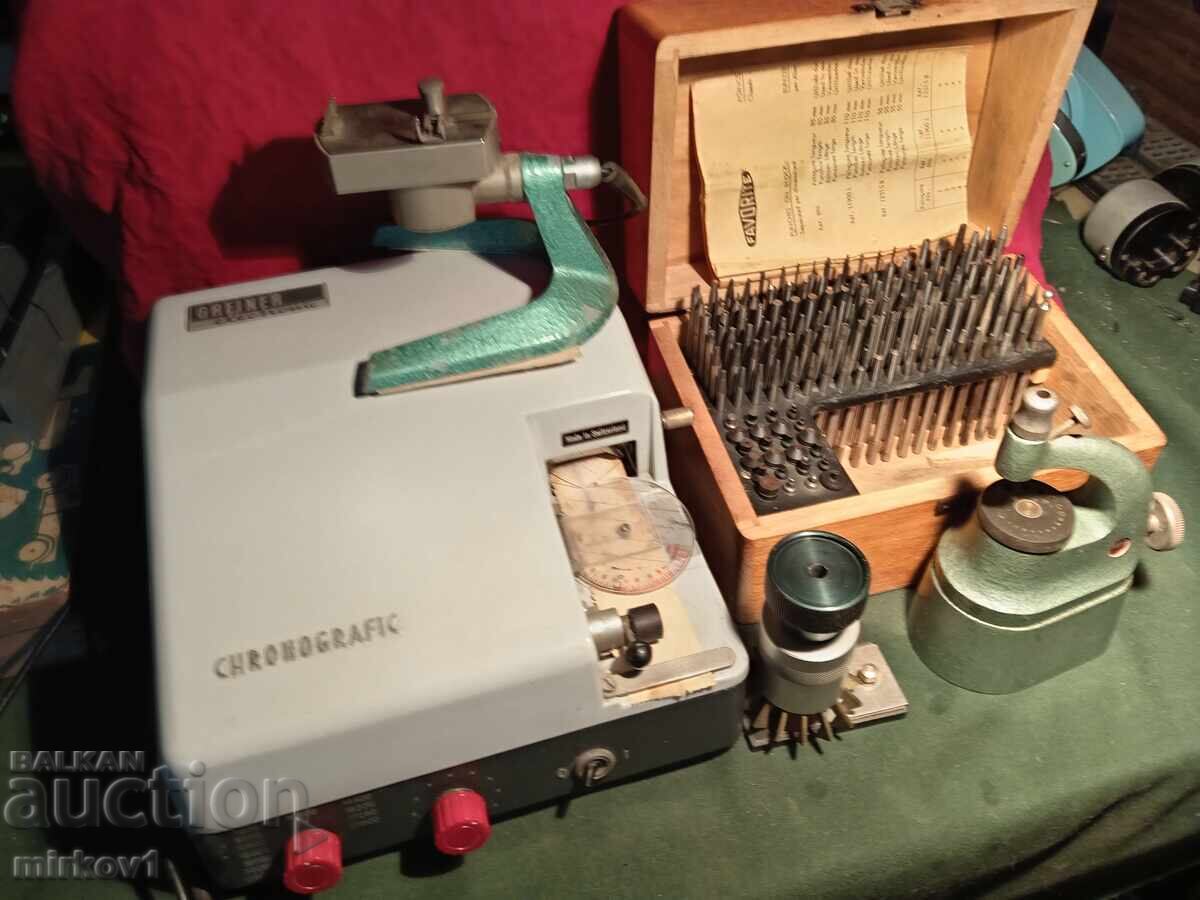 Швейцарски часовникарски зъмбалък и хронограф - 7