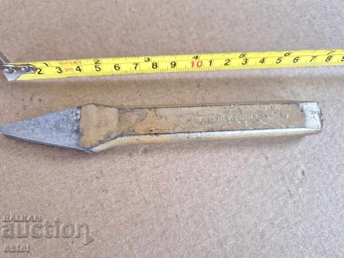 Daltă - centru "Lufth vergutet" - Germania de Vest cu preț € 7.50 | 14.67 BGN