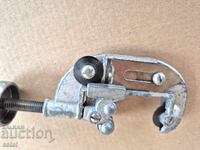 Tăietor de țevi japonez