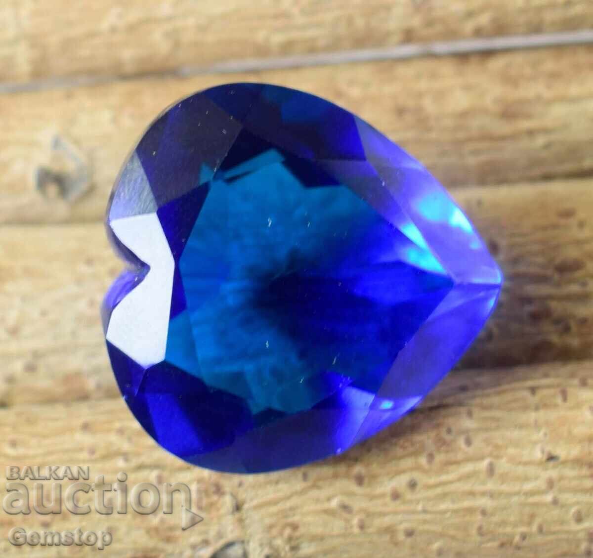 Доставка на БЗЦ! 30 к-та топаз сърце от 1ст