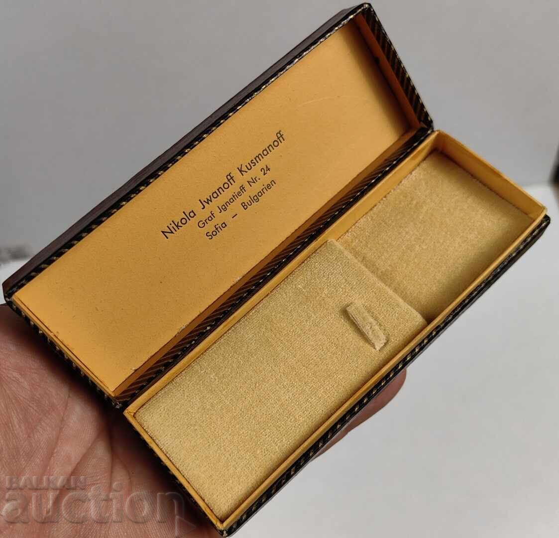 OLD BOX - 6 OLD BOX - 6