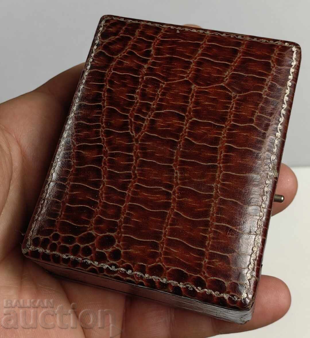 Аукцион СТАРА КУТИЯ КУТИЙКА Аукцион СТАРА КУТИЯ КУТИЙКА