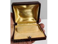 CUTIE VECHE CUTIUȚĂ