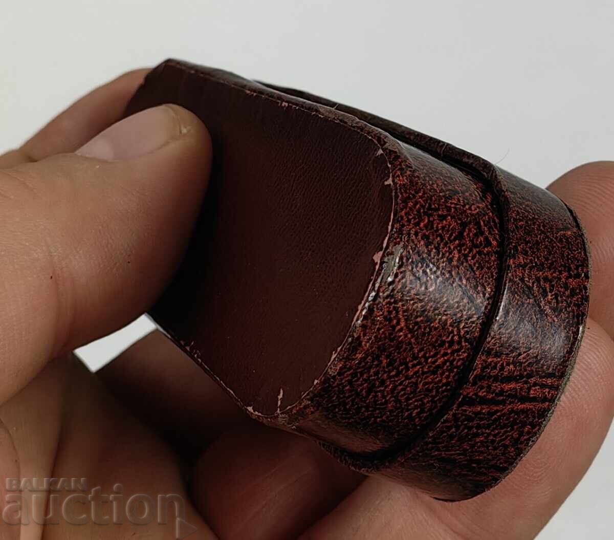 OLD BOX - 5 OLD BOX - 5