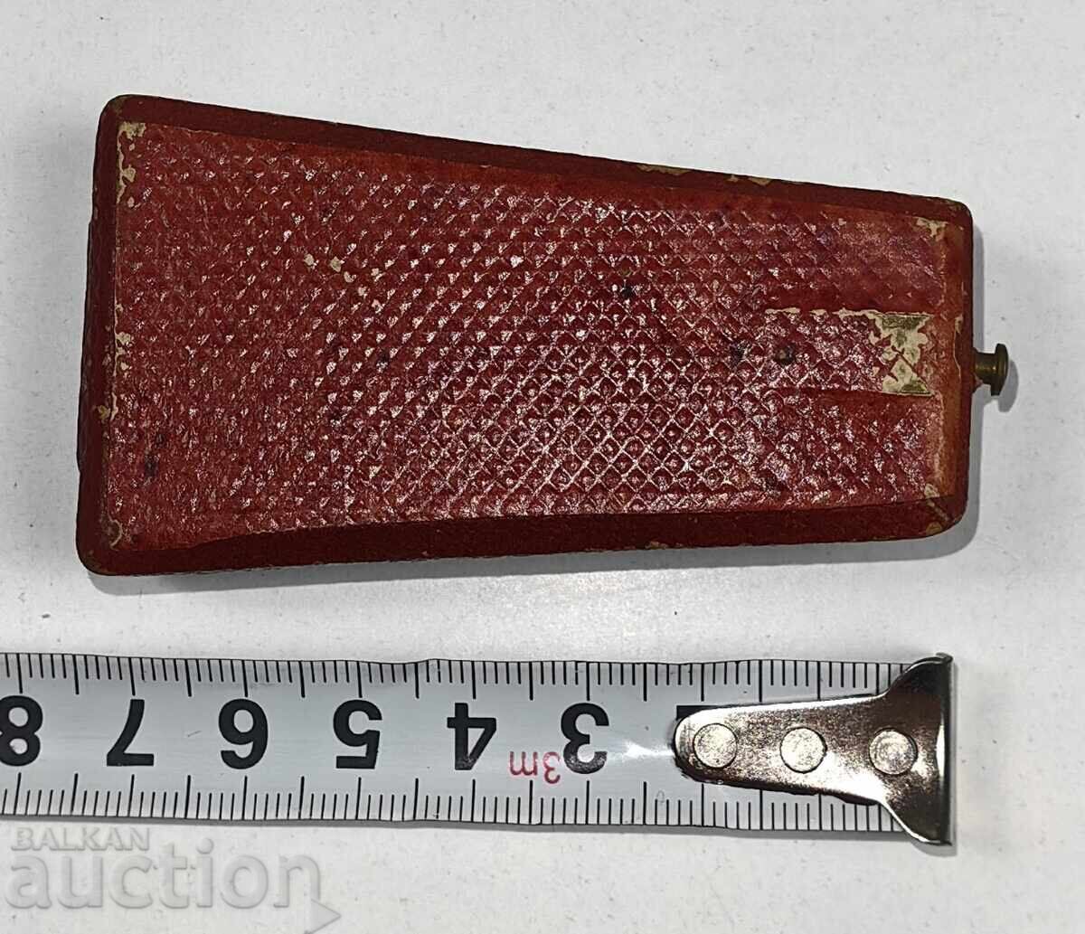 OLD BOX - 7 OLD BOX - 7