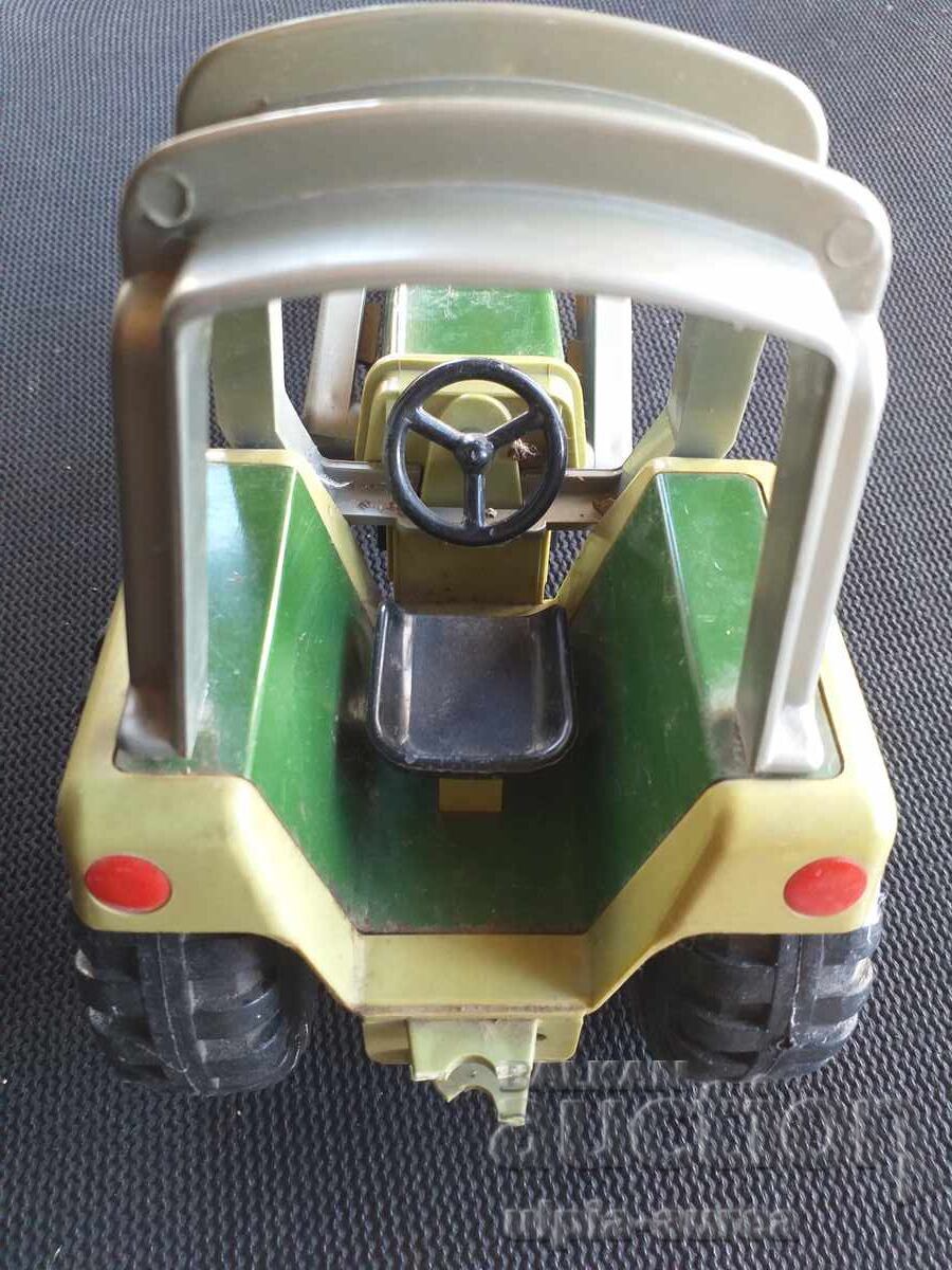 Доставка на Играчка